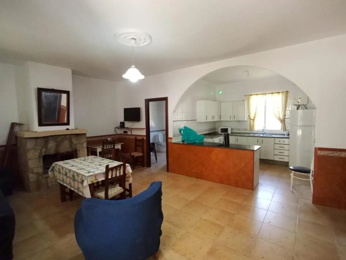 Casa Las Vicarias 奥维拉 木屋